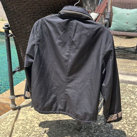 Burberry London Black 150A Jacket with Khaki Plaid Accents and Zipper Hood - Picture 2 of 16